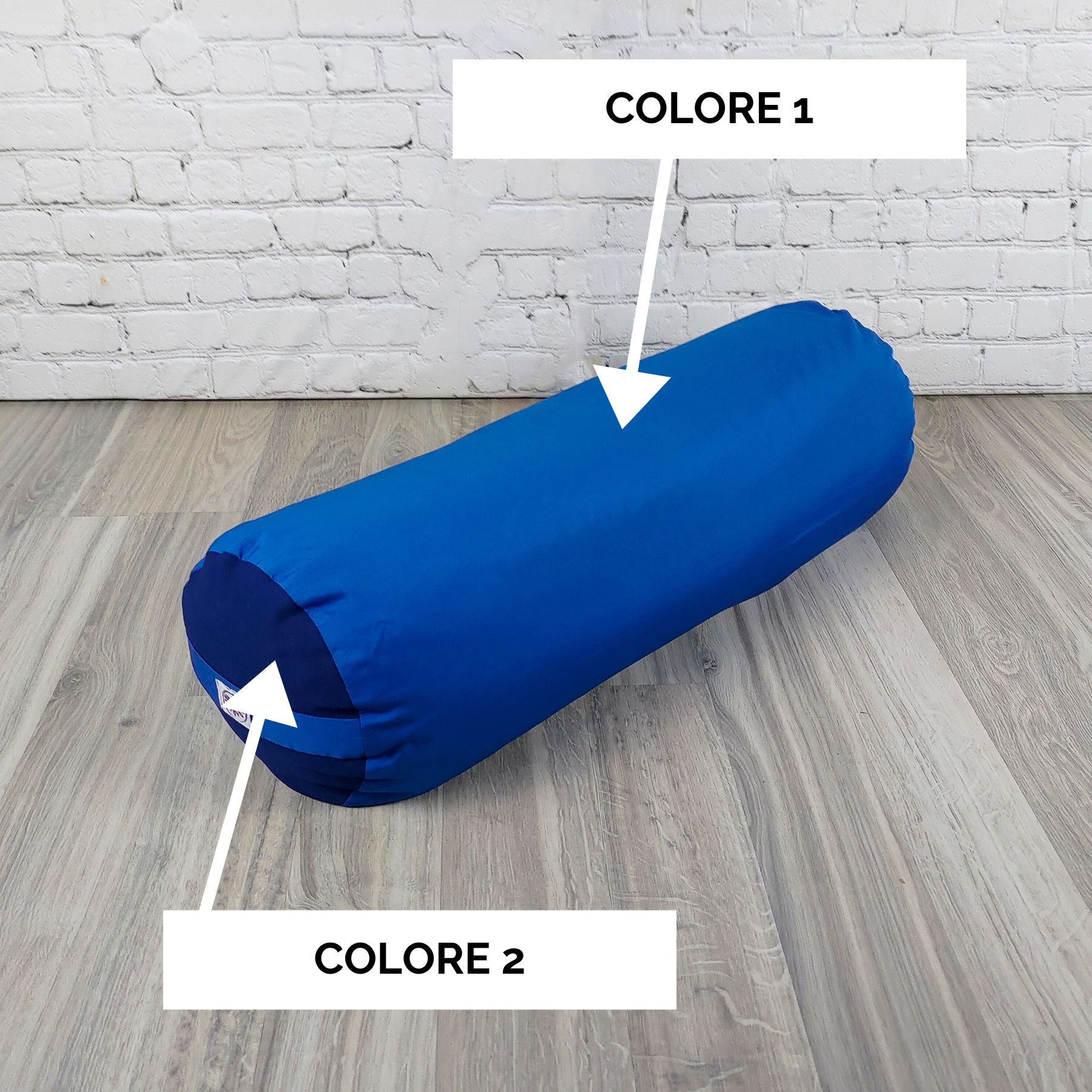 Cuscino dorsale bolster yoga personalizzato in blu con due colori disponibili per il comfort durante la meditazione
