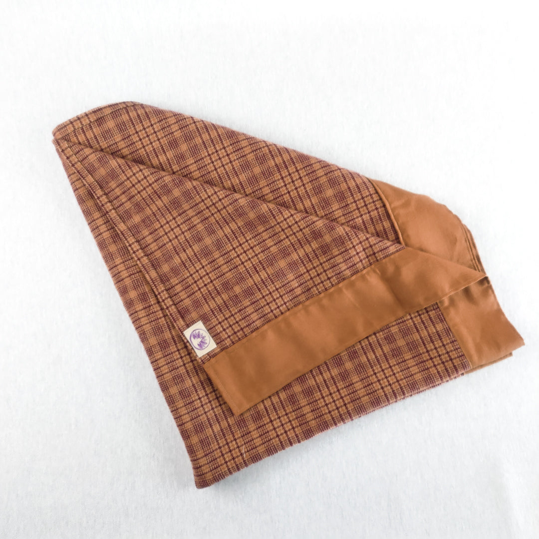 Coperta yoga lana Shetland in plaid arancione e marrone, morbida e calda per sessioni di yoga