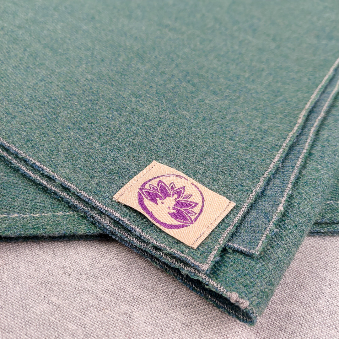 Coperta Yoga Pura Lana Pettinata Verde Acqua
