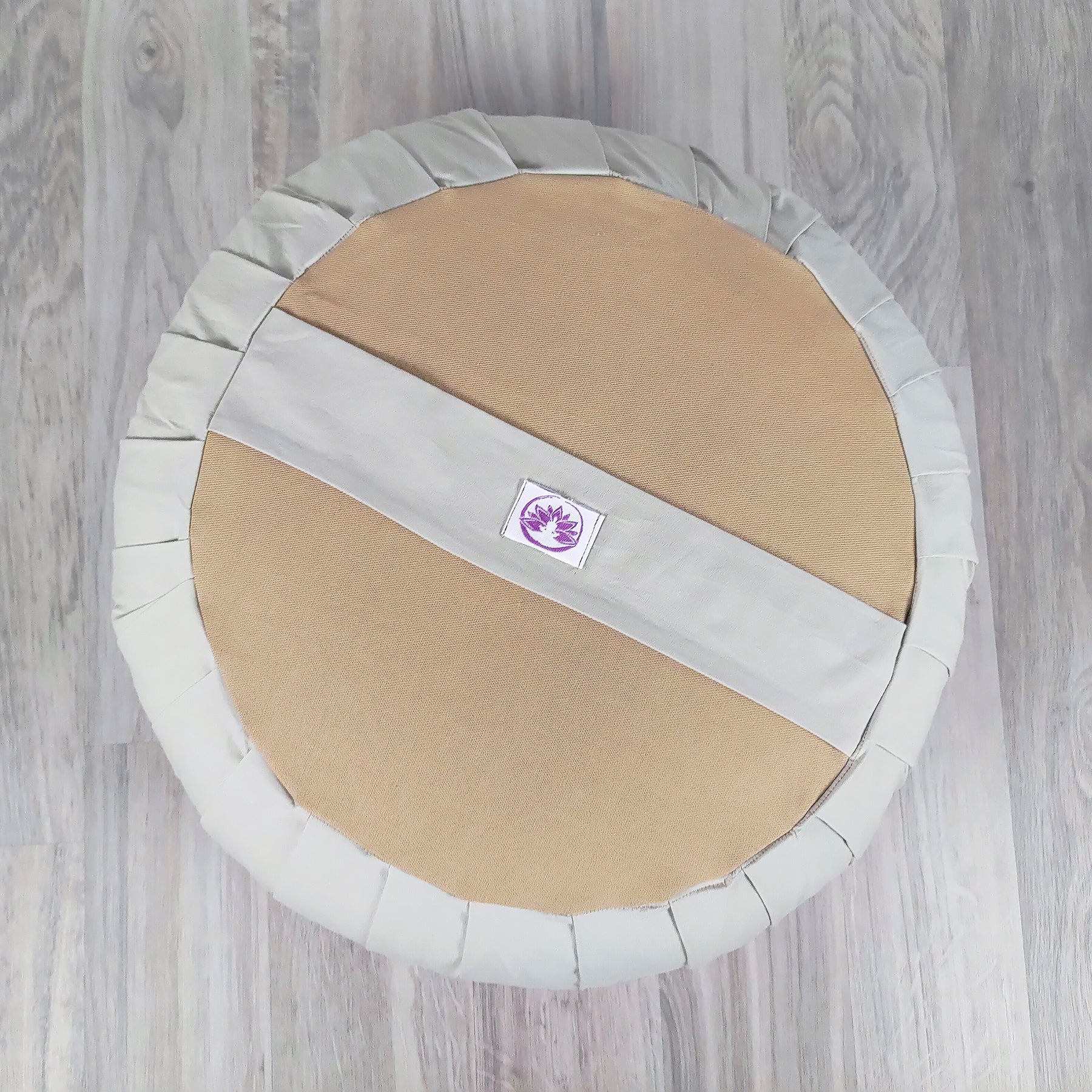 Cuscino zafu classici naturale chiaro, perfetto per il supporto lombare e il comfort durante la meditazione