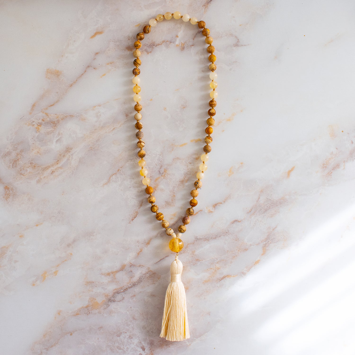 Collana mala citrina e diaspro con frange decorative per meditazione e spiritualità