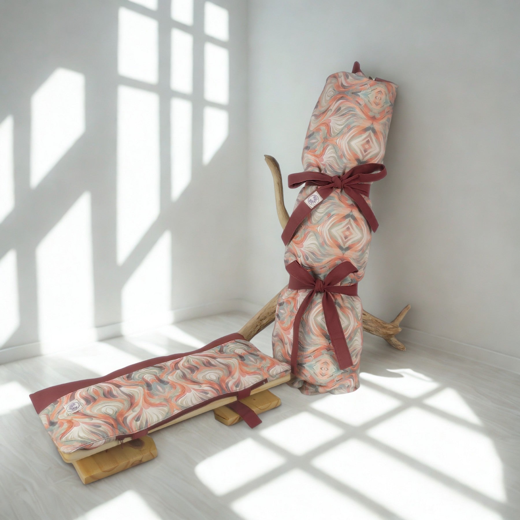 Set Meditazione Giunone con Sgabello Imbottito