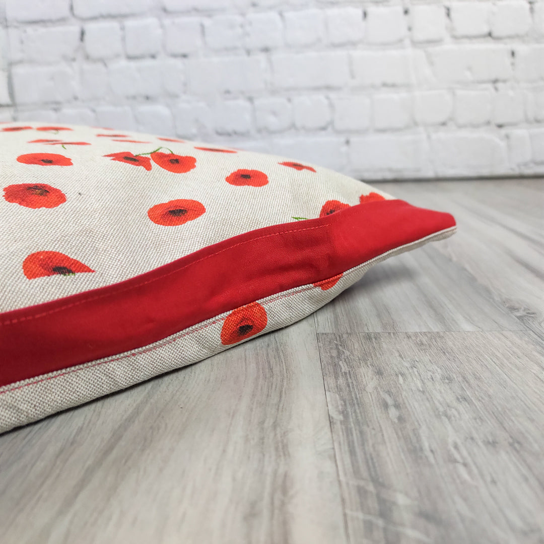 Cuscino di supporto lombari e per schiena Tappetino zabuton Enki con design floreale rosso