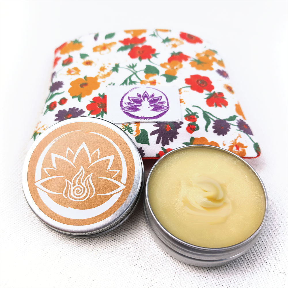 Burro corpo naturale tonificante in scatola metallica con sacchetto floreale di Shop Zen