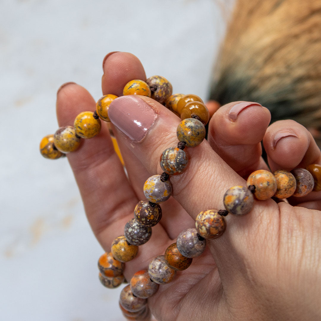 Mala 108 grani "Io sono Gioioso" in Calcite Arancione e Turchese Americano