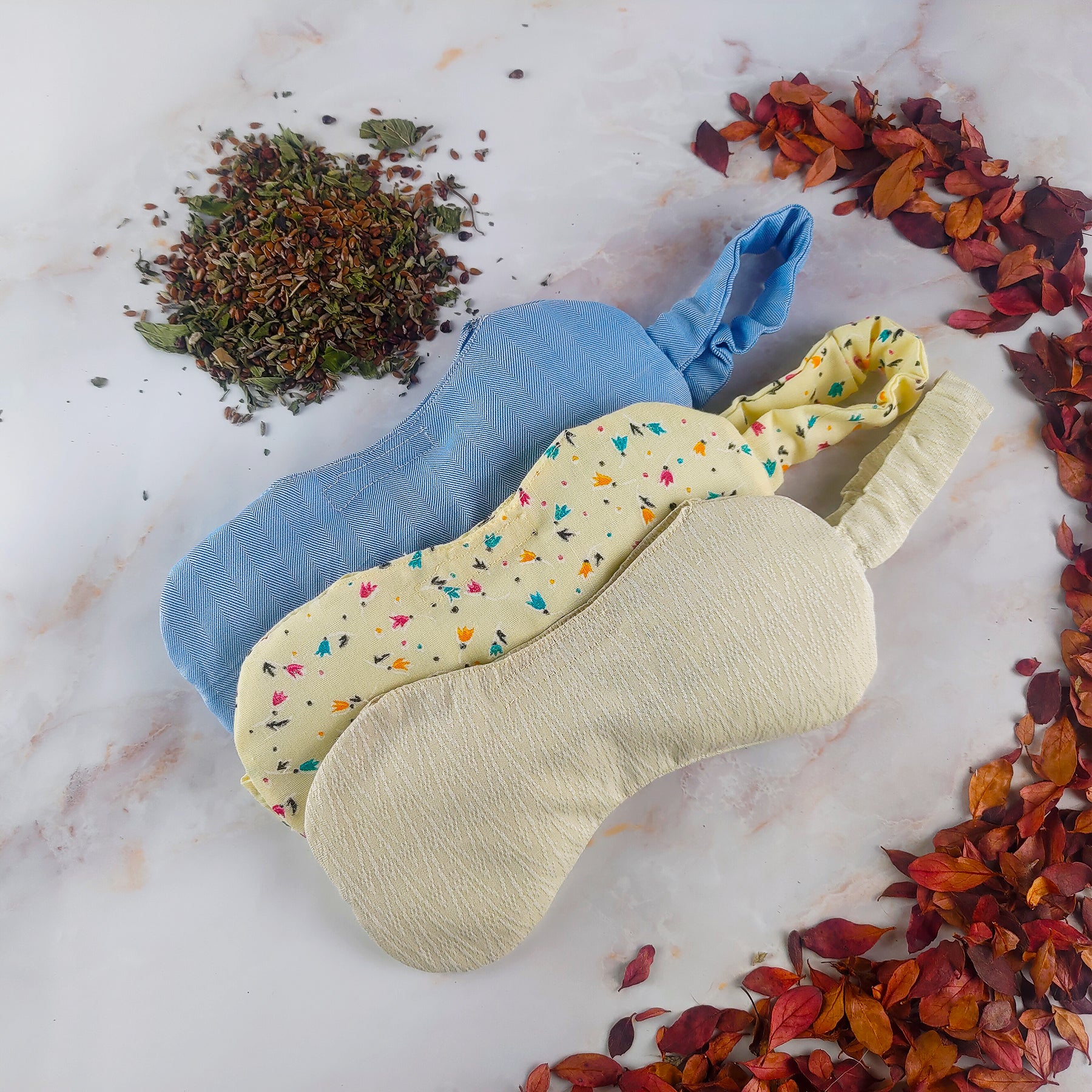 Mascherina balsamica per occhi in diverse fantasie con erbe naturali per un rilassamento ottimale