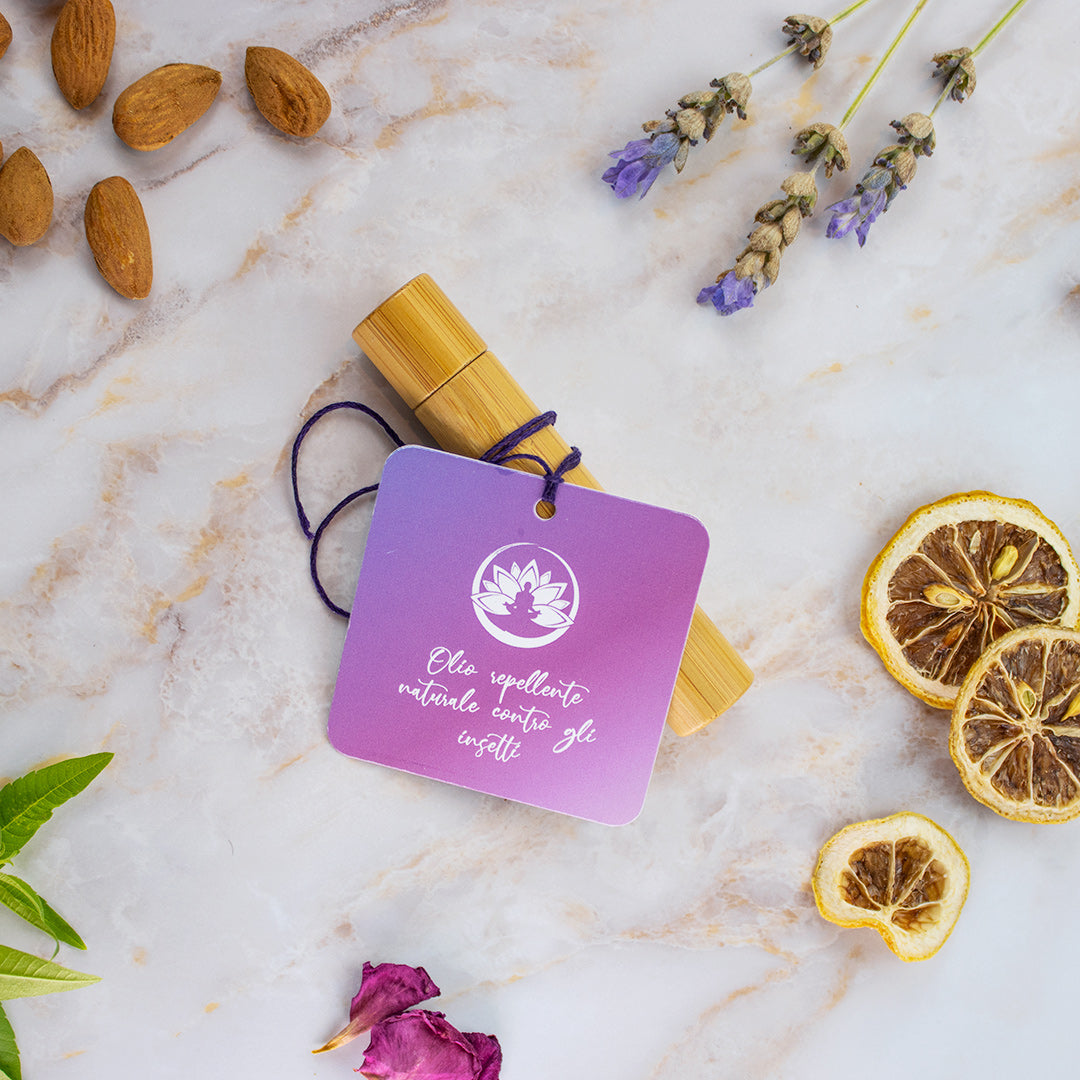 Olio naturale anti insetti con ingredienti naturali e profumo fresco, ideale per protezione all&