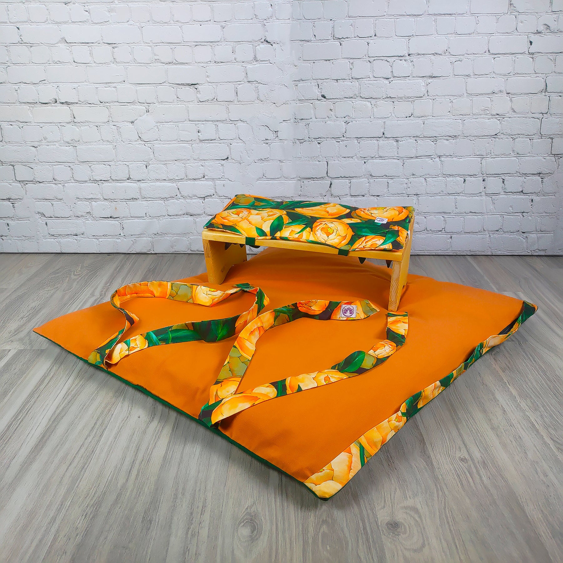 Set da Meditazione Peonie con Sgabello