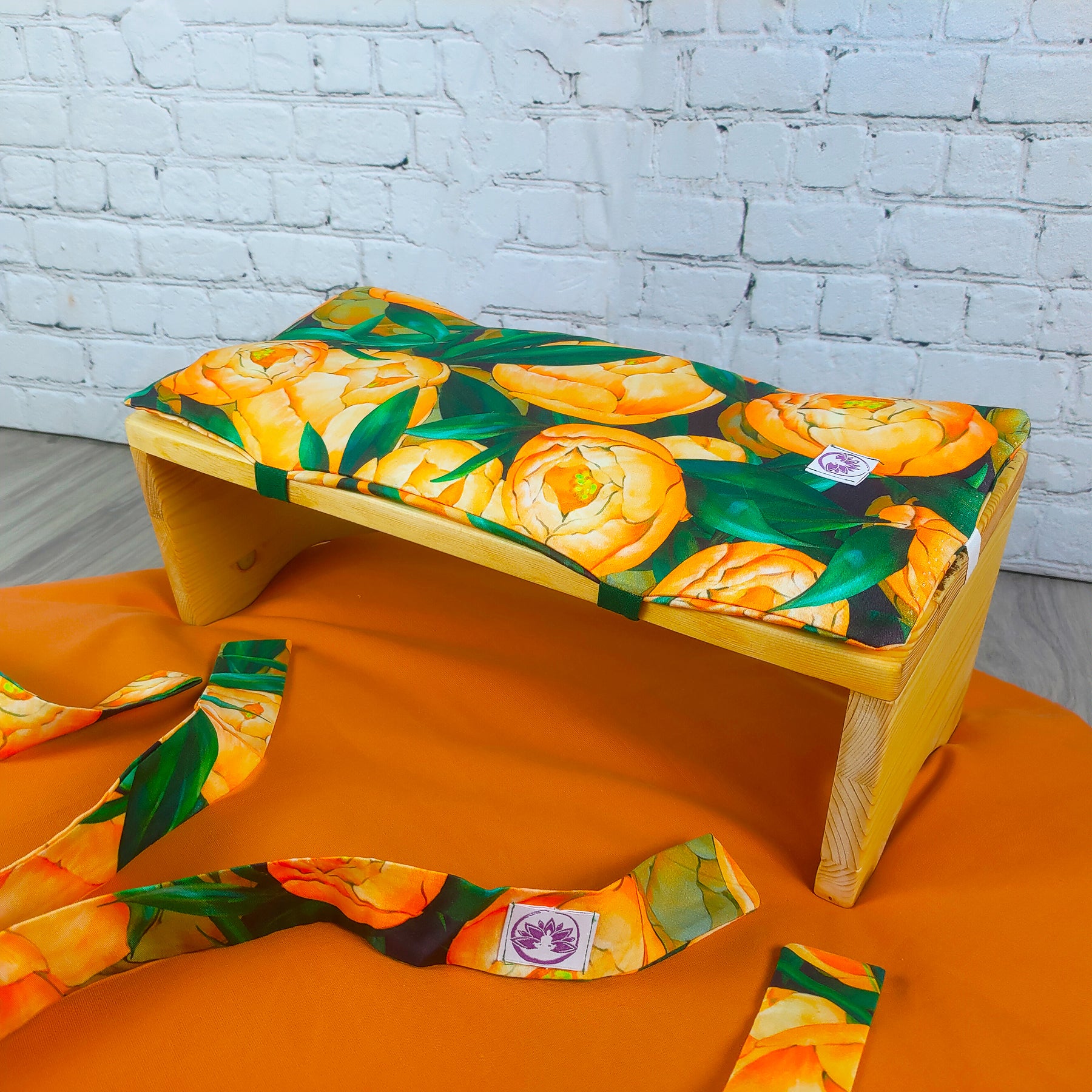 Set da Meditazione Peonie con Sgabello