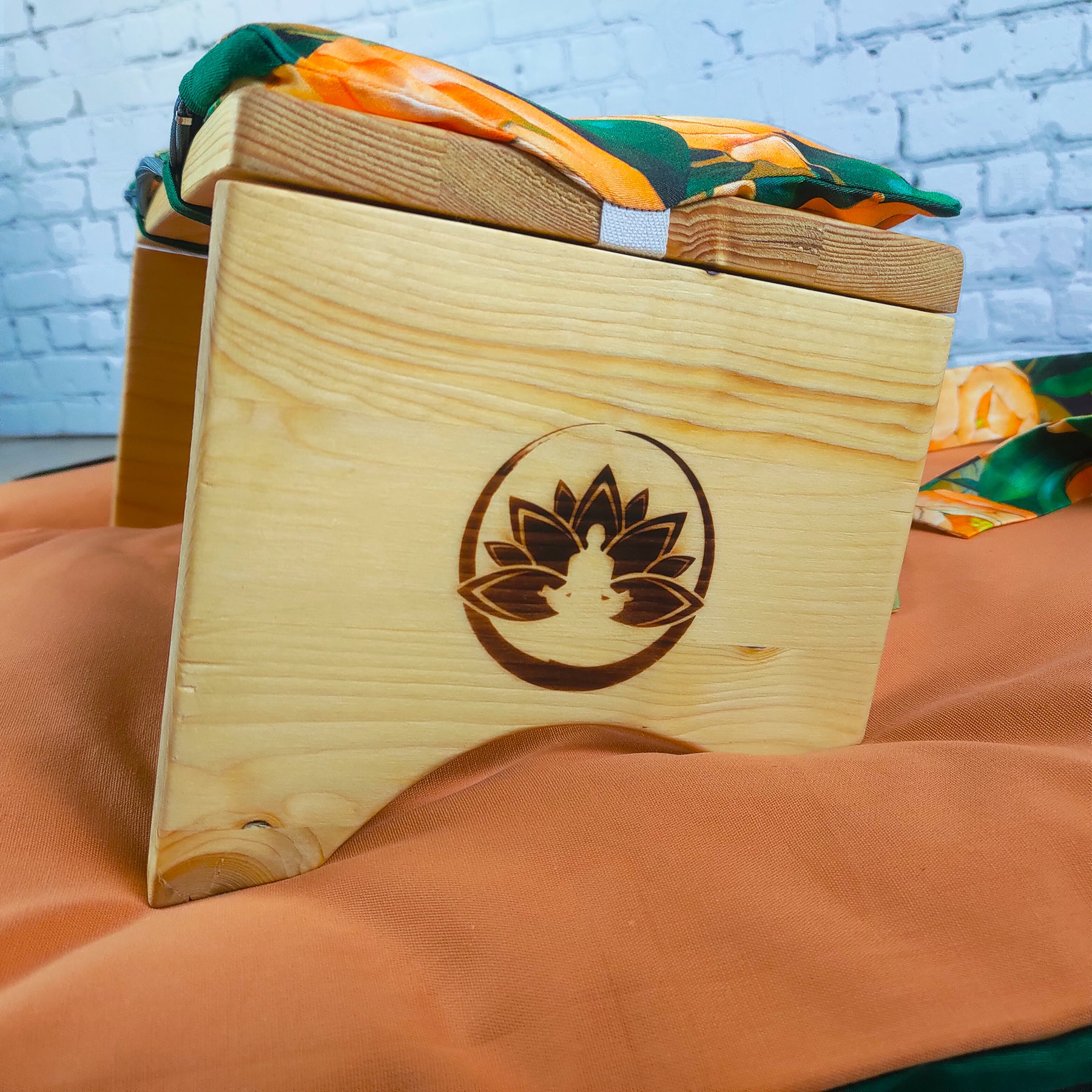 Set da Meditazione Peonie con Sgabello