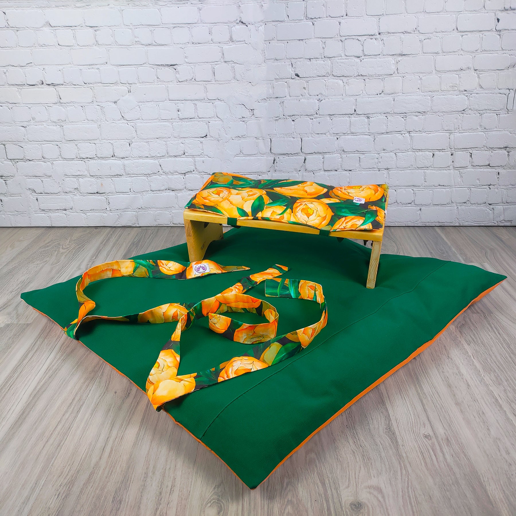 Set da Meditazione Peonie con Sgabello