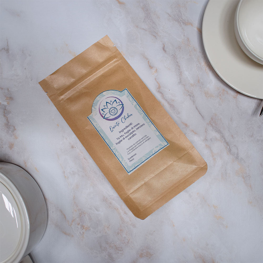 Tisana quinto chakra in confezione marrone con etichetta decorativa per il benessere energetico