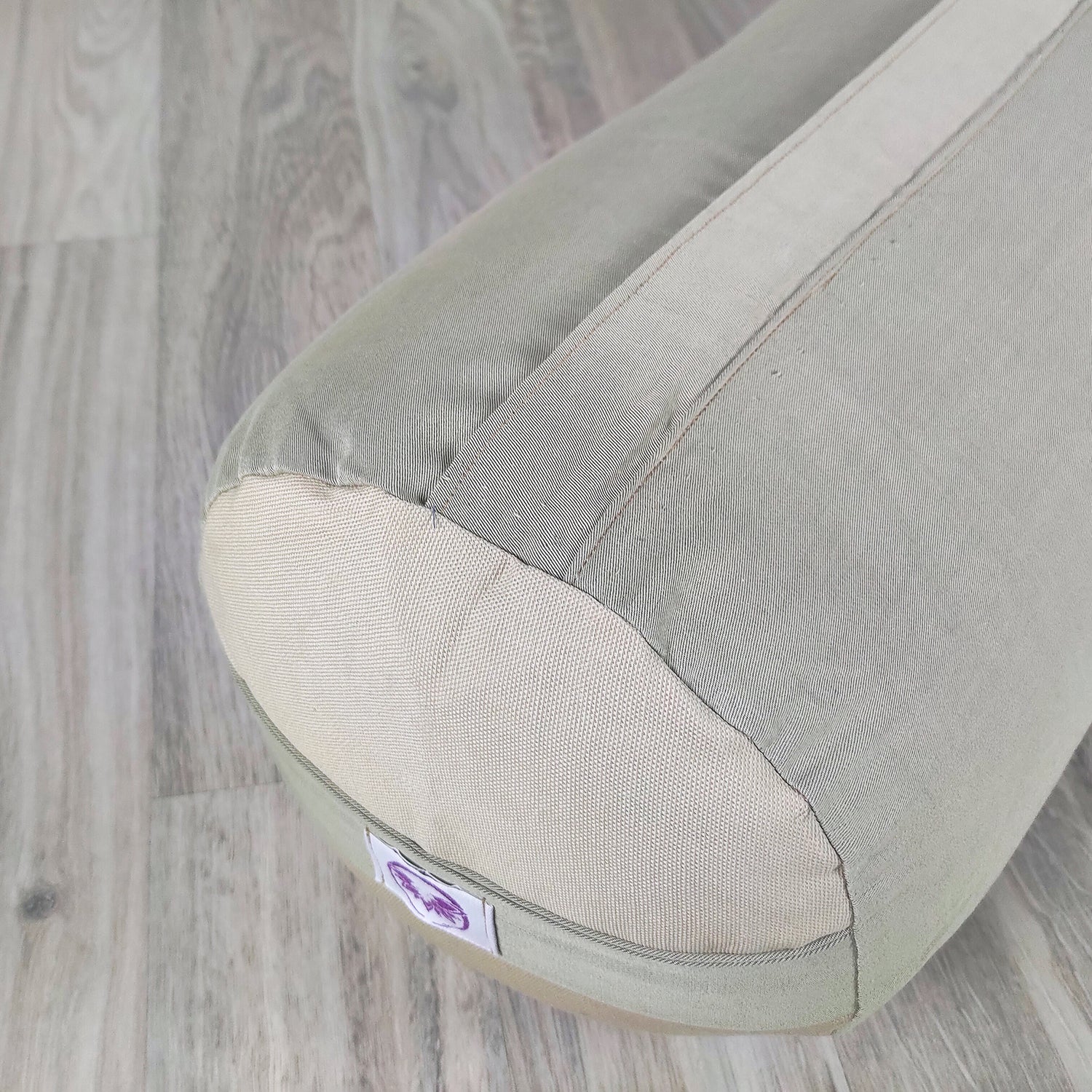 Bolster yoga monocromatico naturale chiaro