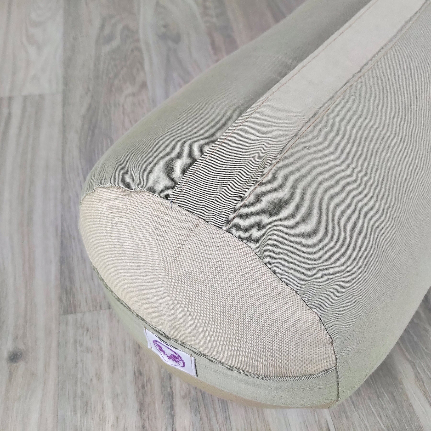 Bolster yoga monocromatico naturale chiaro