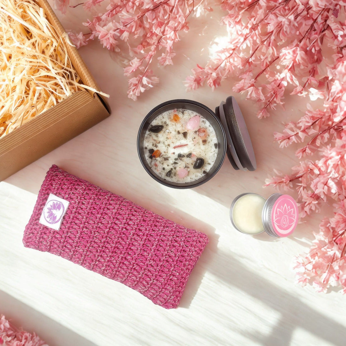 Set Regalo Benessere - Candela Tao, Burro Corpo, Cuscino Occhi