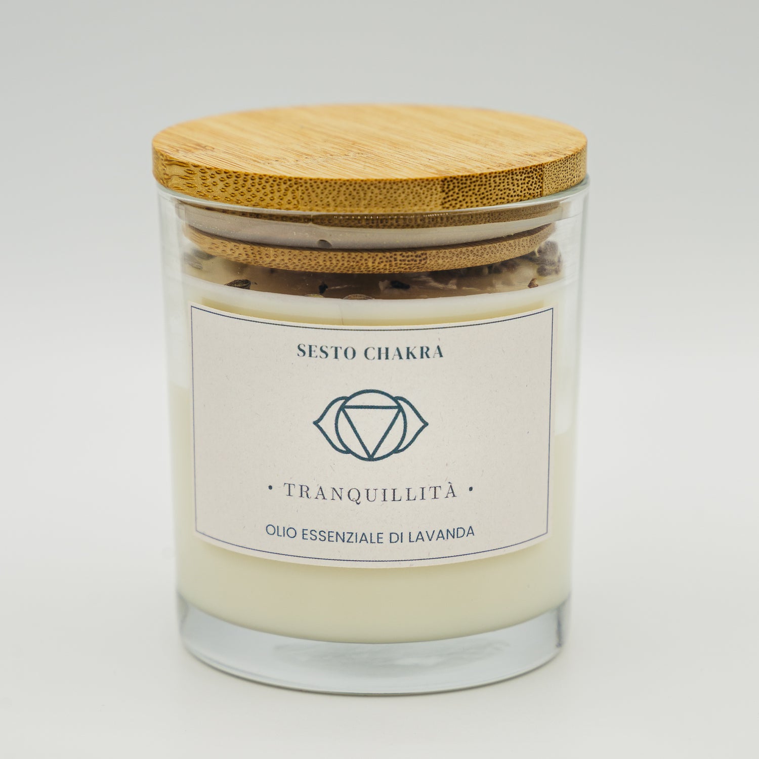 Candela 7 chakra al sesto chakra con olio essenziale di lavanda e coperchio in bambù