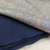Coperta yoga lana blu morbida e calda, ideale per pratiche di meditazione e relax