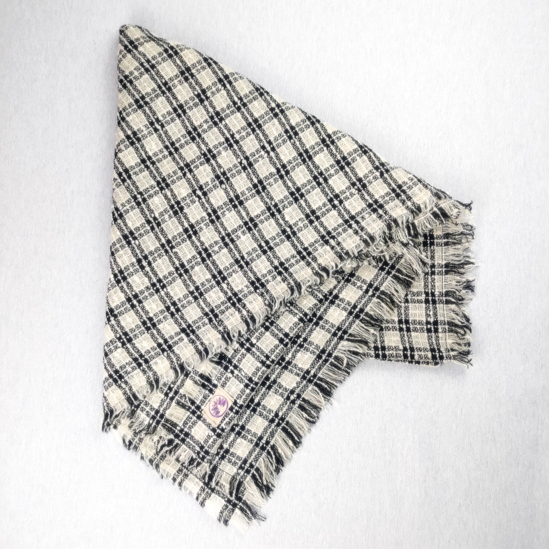 Coperta da yoga in tessuto &quot;Chanel&quot; bianco e nero in lana e seta