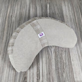 Cuscino zafu a mezzaluna di Shop Zen, ideale per il supporto lombare e per schiena durante lo yoga