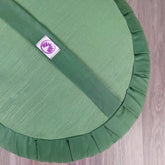 Cuscino zafu classico verde di Shop Zen, ideale per supporto lombare e comfort durante la meditazione