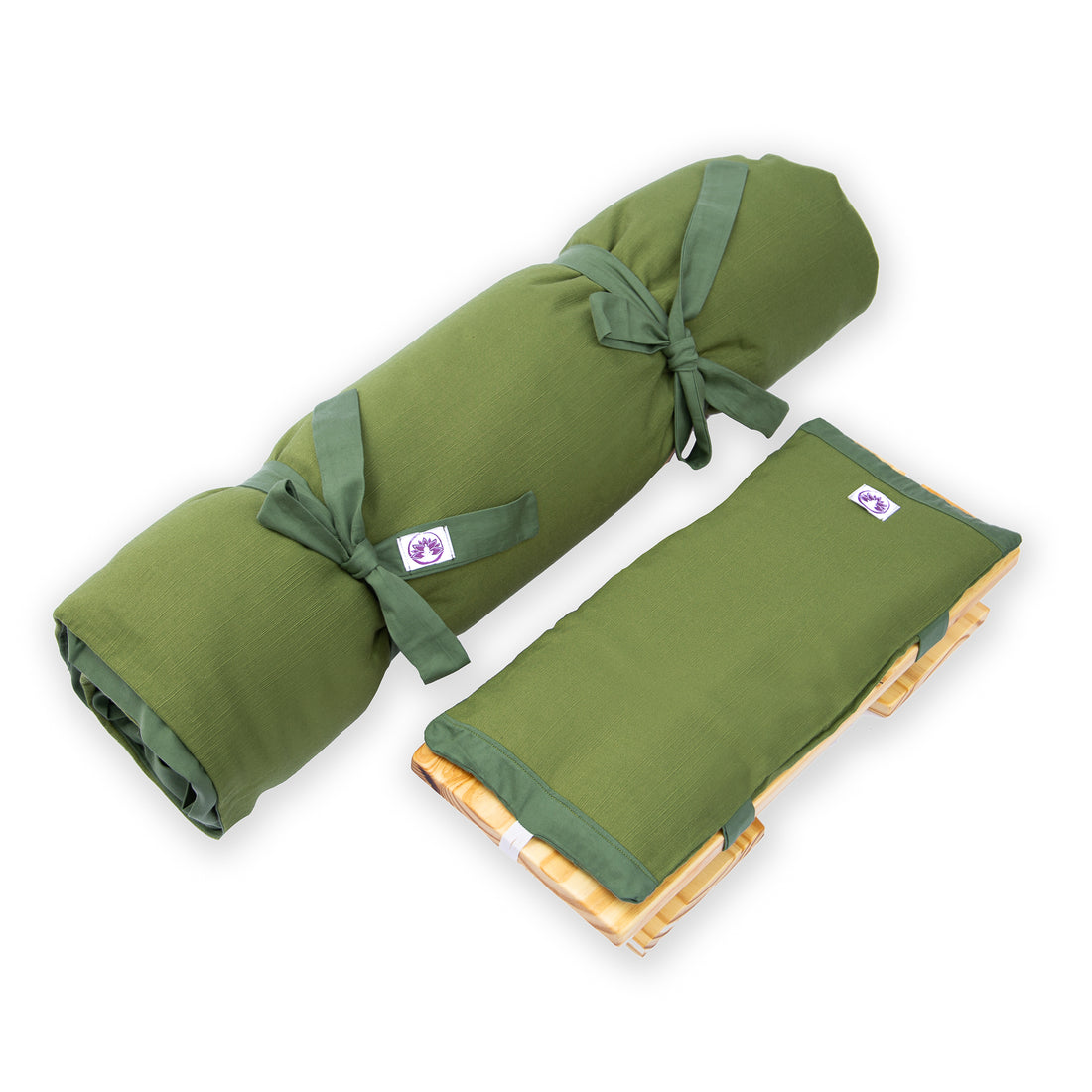 Set da meditazione monocromatico verde con sgabello