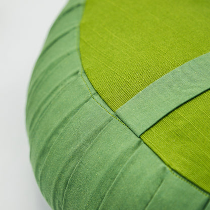 Cuscino zafu a mezzaluna monocromatico verde