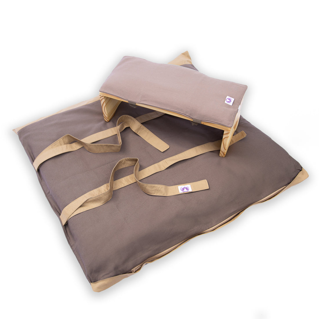 Set da meditazione monocromatico naturale scuro con sgabello