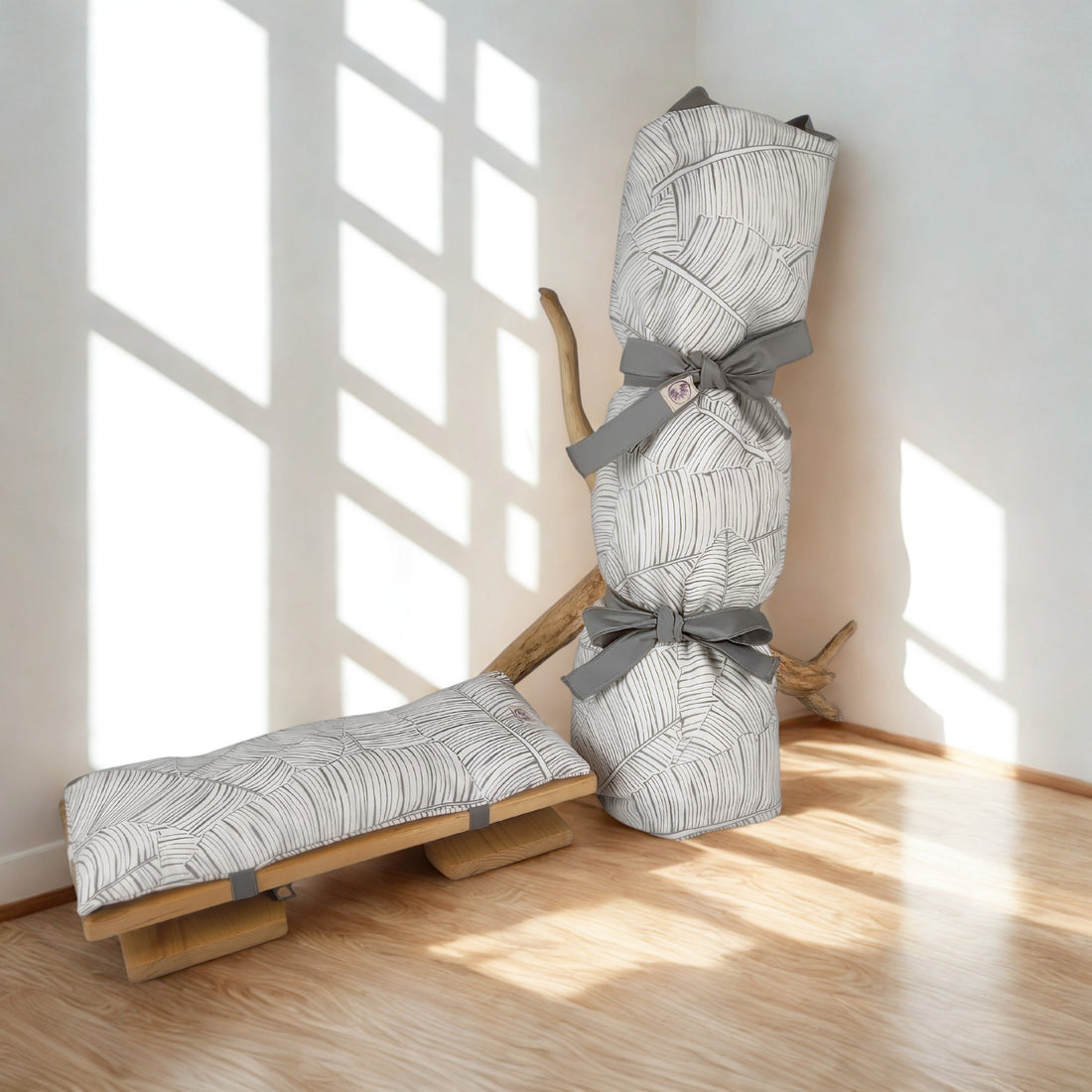 Set Meditazione Elsa con Sgabello Imbottito