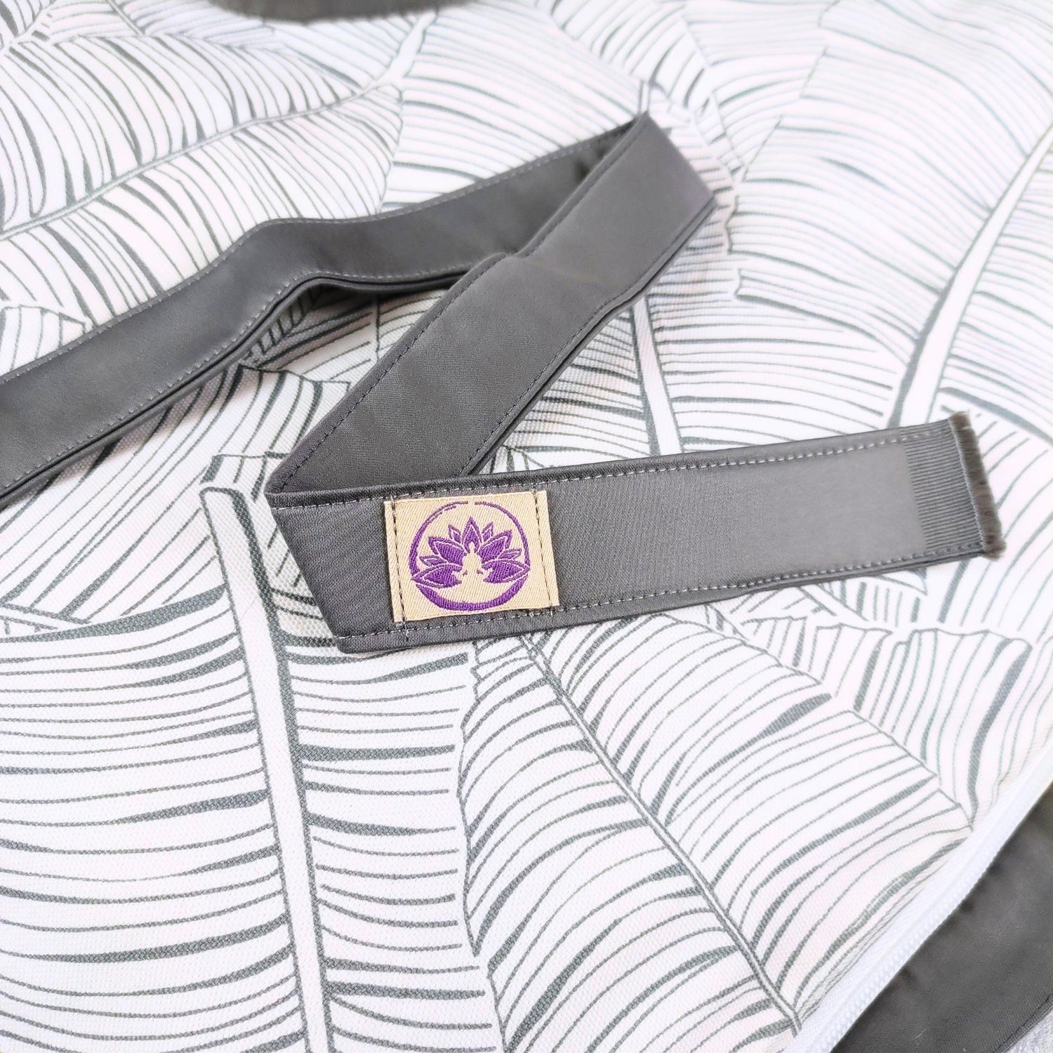 Set Meditazione Elsa con Sgabello Imbottito