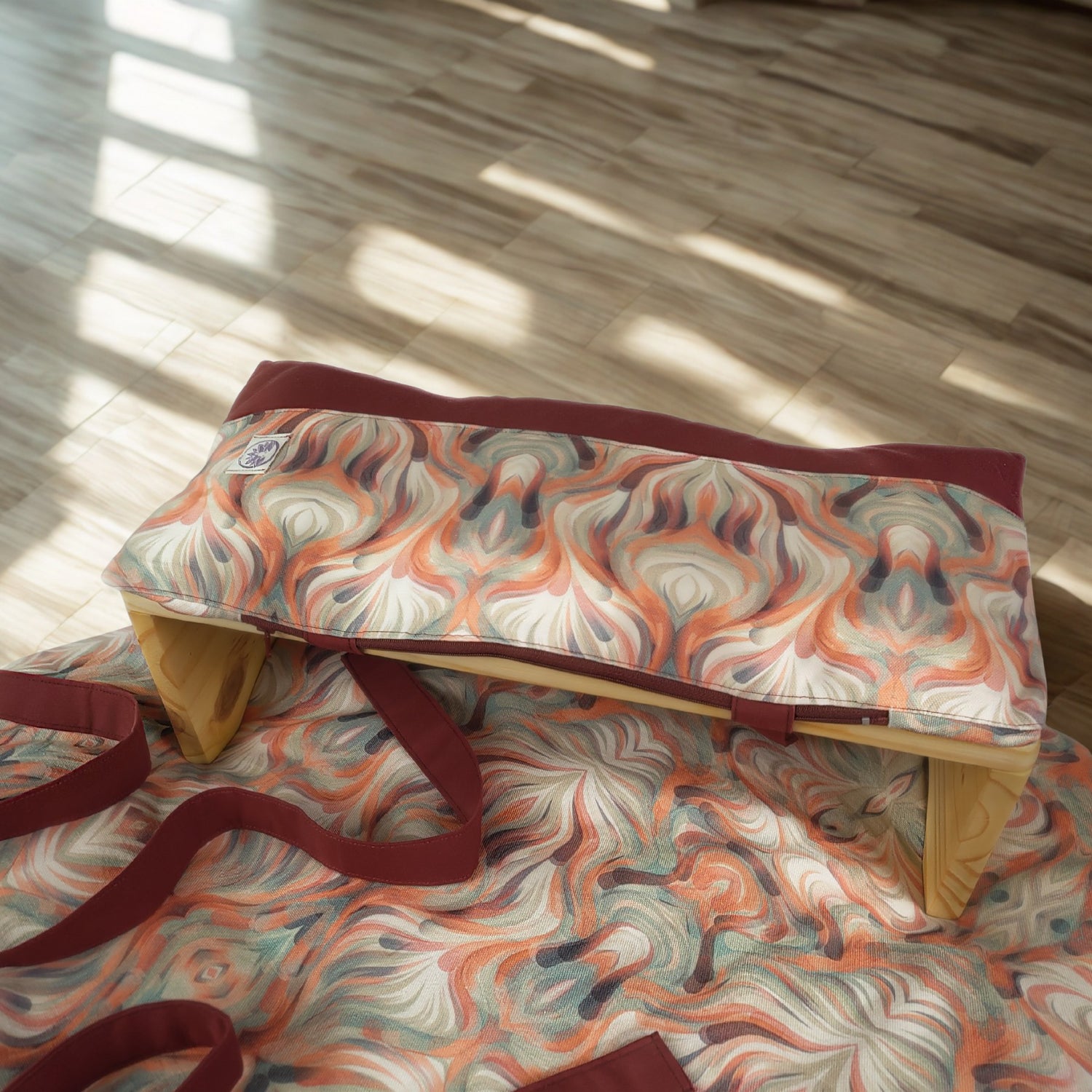 Set Meditazione Giunone con Sgabello Imbottito