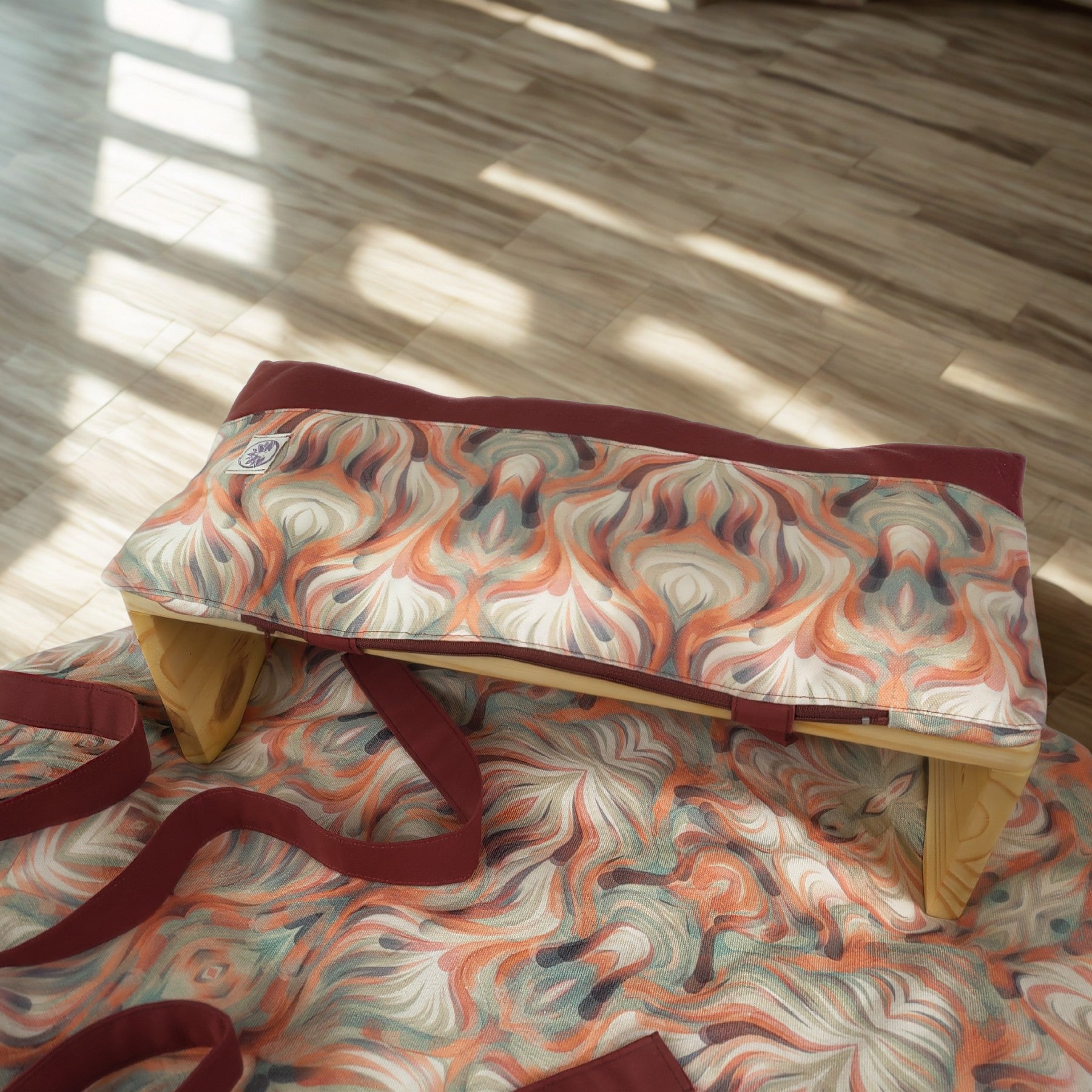 Set Meditazione Giunone con Sgabello Imbottito