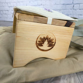 Set meditazione con sgabello cotone naturale chiaro in legno con logo della Buddha e design ergonomico