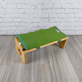 Set meditazione con sgabello cotone verde su base in legno, ideale per pratiche meditative