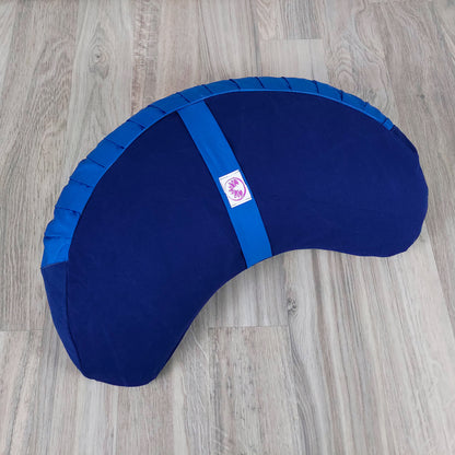 Cuscino zafu a mezzaluna monocromatico blu