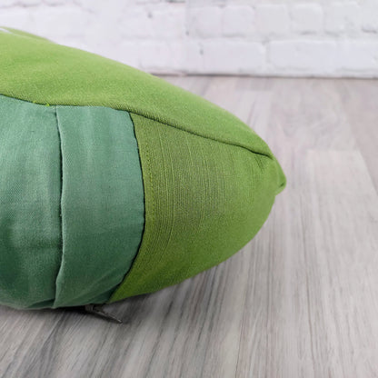 Cuscino zafu a mezzaluna monocromatico verde