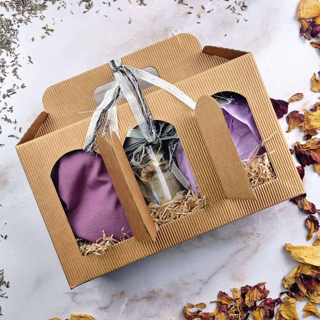 Box esperienza sensoriale con tisane, candele chakra e cuscino occhi