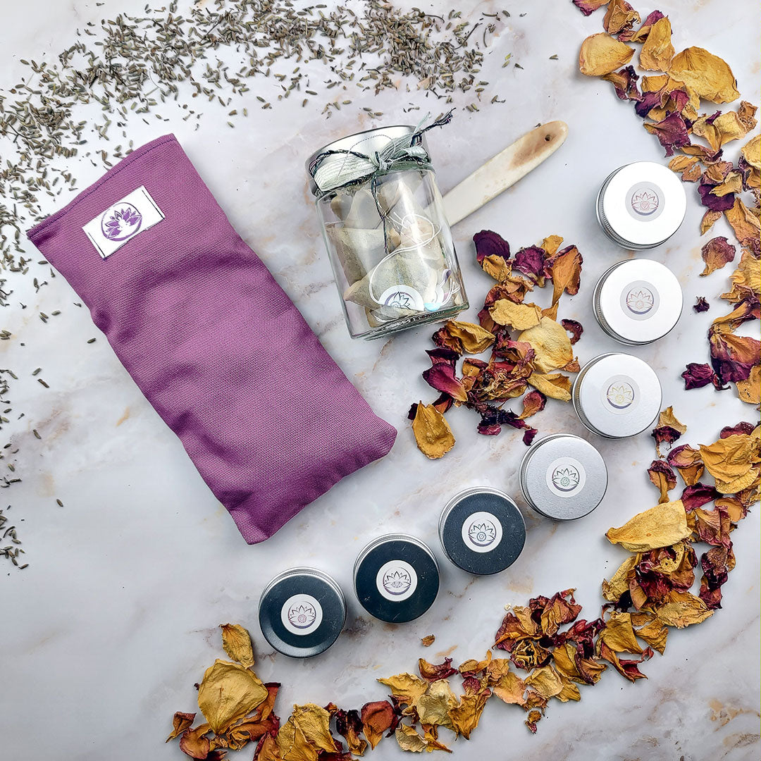 Box esperienza sensoriale con tisane, candele chakra e cuscino occhi