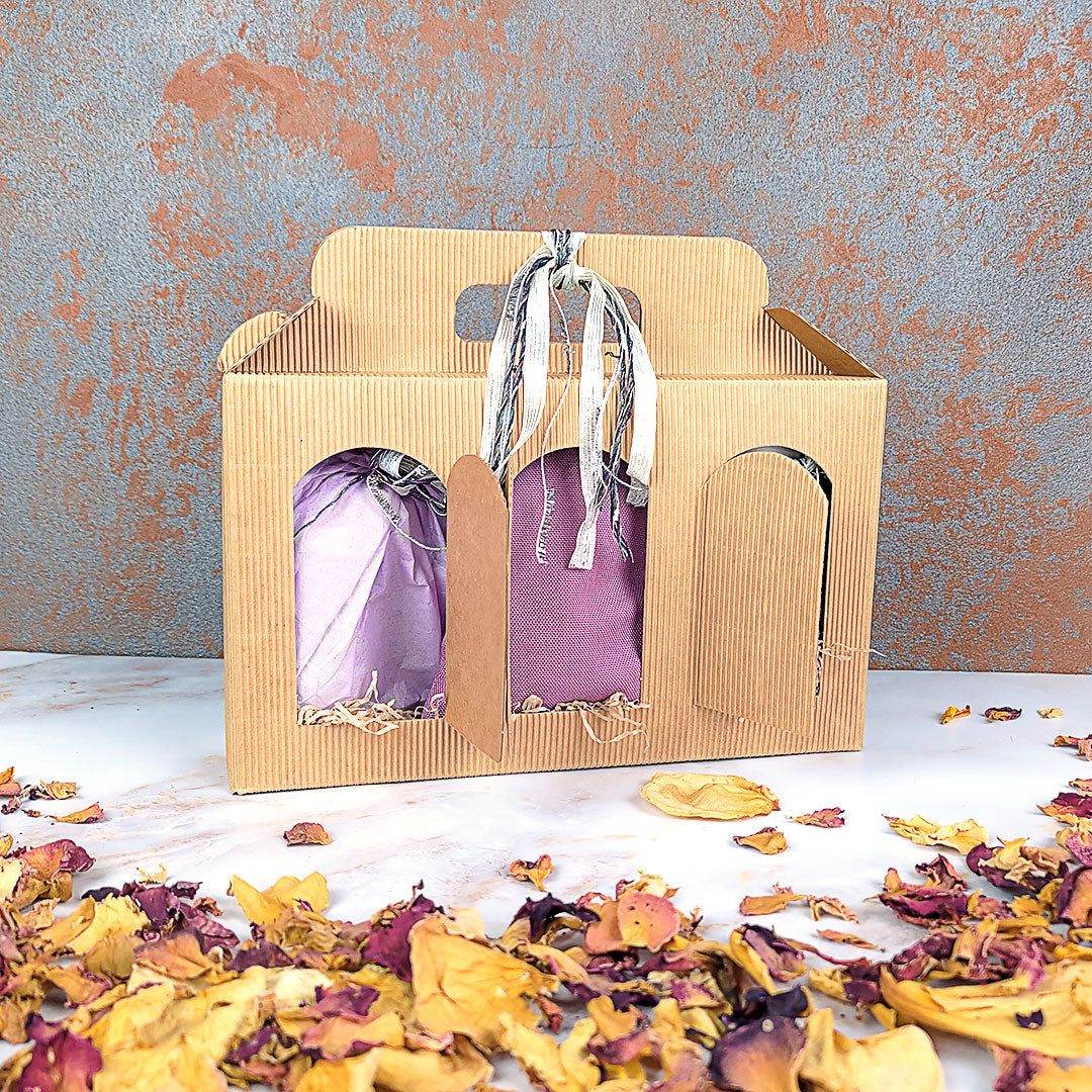 Box esperienza sensoriale con tisane, candele chakra e cuscino occhi