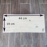 Sgabello meditazione legno con misura di 44 cm di lunghezza e 19 cm di larghezza per pratiche di meditazione.