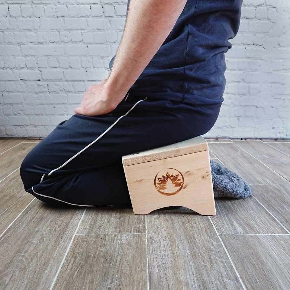 Sgabello da meditazione (panca seiza) artigianale in legno d&